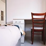 아파트 Modern 3 Bedroom With Ac *