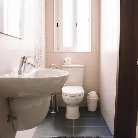 公寓 Modern 3 Bedroom With Ac *