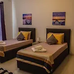 Modern 3 Bedroom With Ac Żabbar