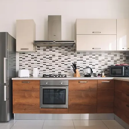 アパート Modern 3 Bedroom With Ac Żabbar