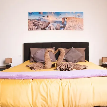 Appartement Modern 3 Bedroom With Ac *