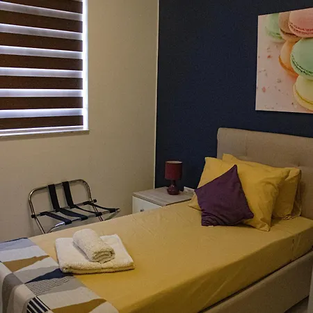 Appartement Modern 3 Bedroom With Ac