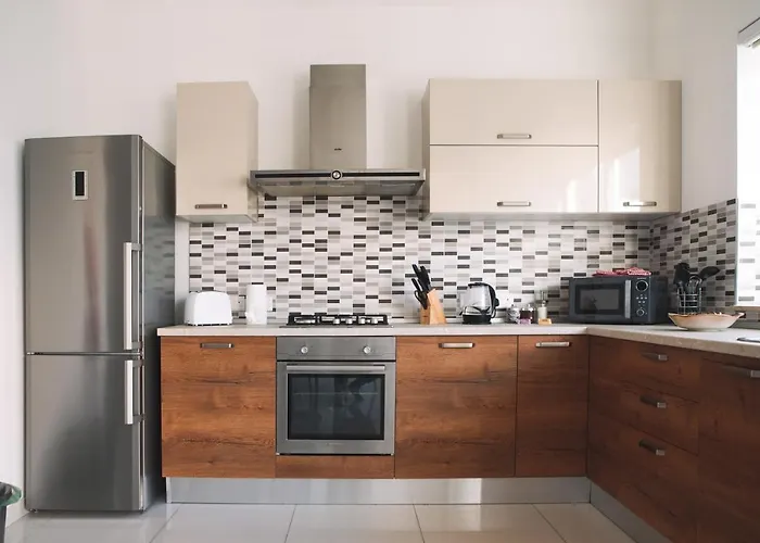 Lejlighed Modern 3 Bedroom With Ac Żabbar